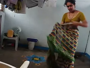 अश्लील वीडियो - 18 साल सेक्सी वीडियो फुल फिल्म की क्यूट इंडियन टीन पोर्नस्टार को चोदना बहुत पसंद है