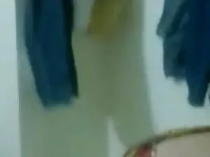 अश्लील वीडियो - परिपक्व रवीना टंडन सेक्सी मूवी एशियाई लड़की को बहकाता है