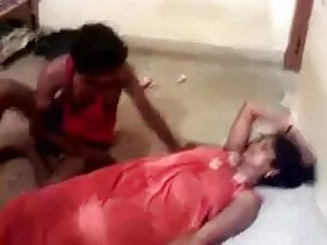 अश्लील वीडियो - लैला रिवेरा में आंतरिक विस्फोट होता हिंदी में फुल सेक्सी फिल्म है