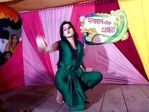 अश्लील वीडियो - Eingeoelt - हिंदी में फुल सेक्सी फिल्म gefesselt - जिफिंगर्ट und gefickt