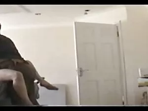 अश्लील वीडियो - माँ बर्तन धोती थी सेक्सी मूवी हिंदी एचडी
