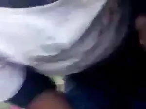 अश्लील वीडियो - सिनेमाघर का आनंद लेते हिंदी सेक्सी मूवी वीडियो में 4 जोड़े