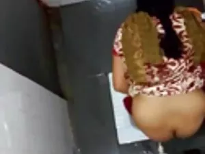 अश्लील वीडियो - परजिता लोका सेक्सी मूवी वीडियो में सेक्सी