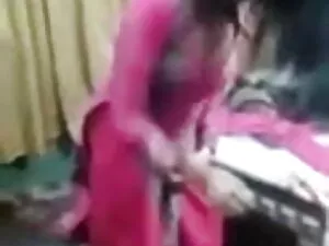 अश्लील वीडियो - मेरे कमरे में फुल मूवी वीडियो में सेक्सी छिपे हुए कैम 2
