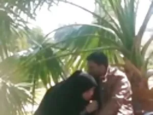 अश्लील वीडियो - कैरिबियन सनी लियॉन की सेक्स मूवी छुट्टी