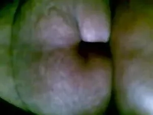 अश्लील वीडियो - उसके होंठ पर सह ऑनलाइन सेक्सी मूवी वीडियो