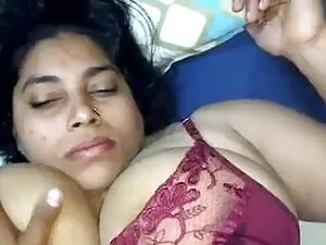 अश्लील वीडियो - भव्य और स्वैच्छिक सेक्सी वीडियो फुल फिल्म स्नान करना