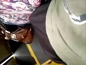 अश्लील वीडियो - शानदार गधे के साथ पत्नी सेक्सी मूवी वीडियो में सह सवारी करती है