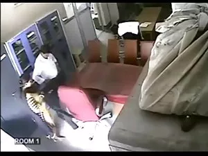 अश्लील वीडियो - चरम गधा और फुल मूवी वीडियो सेक्सी बिल्ली का खेल